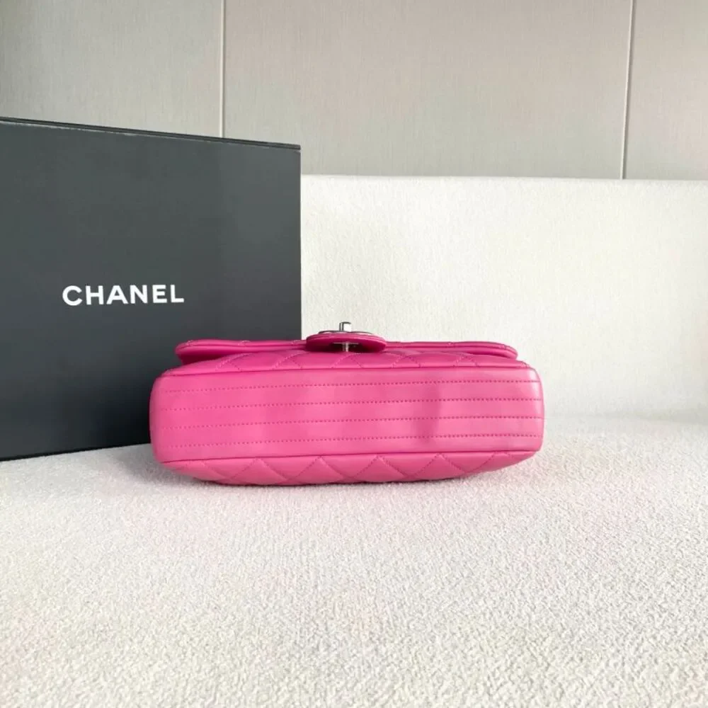 Chanel Women Pre-Loved Bag Very Good Condition